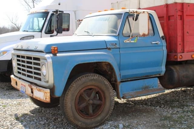 Image of Ford F-600 equipment image 1