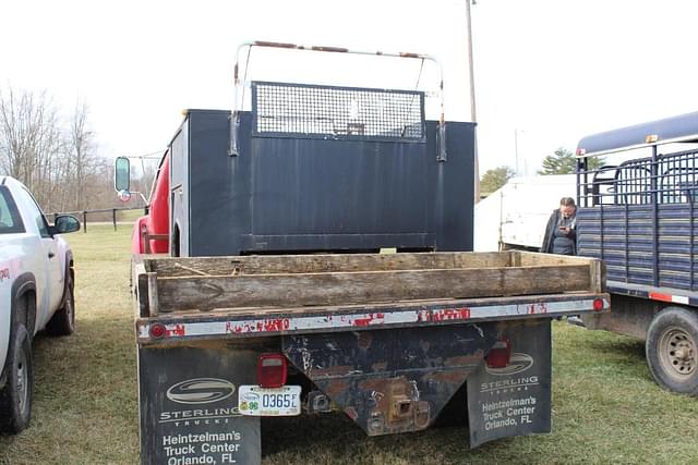 Image of Ford F-650 equipment image 4