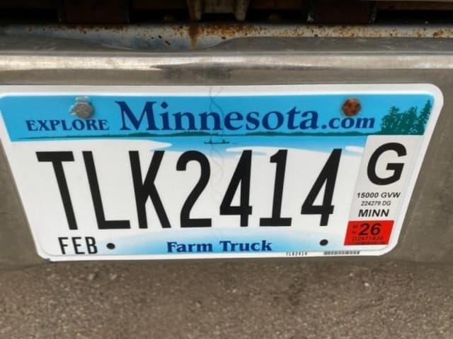 Image of Ford F-700 equipment image 3