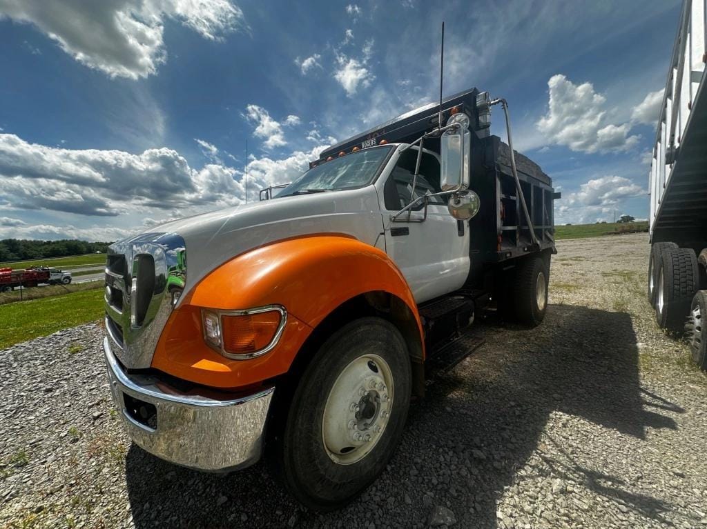 Main image Ford F-750