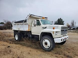 1994 Ford F-800 Equipment Image0