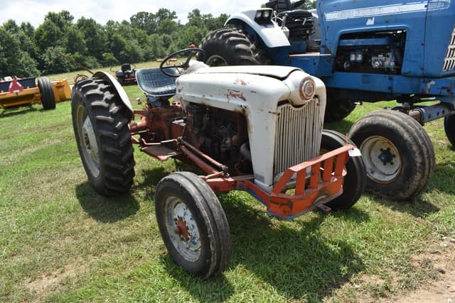 Image of Ford Golden Jubilee equipment image 2