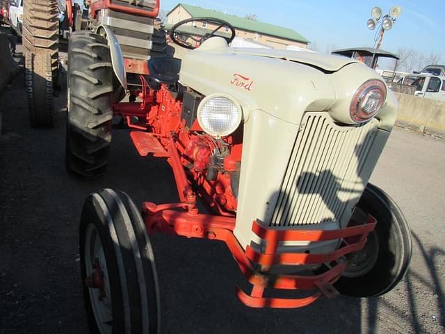 Image of Ford Golden Jubilee equipment image 4