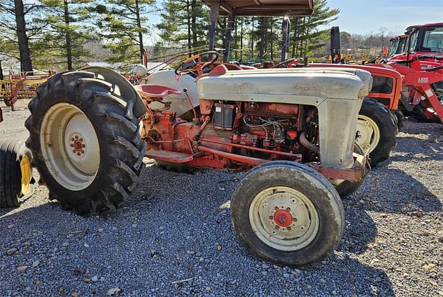 Image of Ford Golden Jubilee NAA equipment image 4