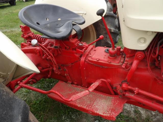 Image of Ford Golden Jubilee NAA equipment image 2