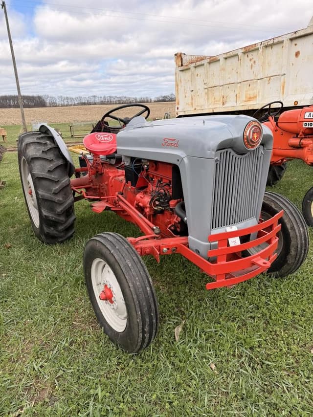 Image of Ford Golden Jubilee equipment image 1
