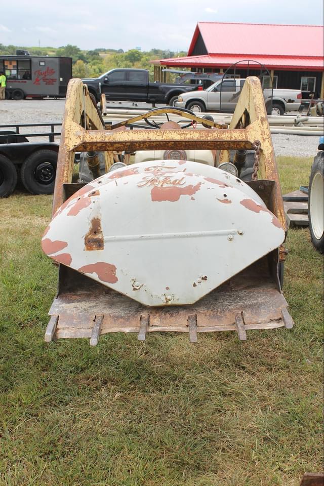 Image of Ford Jubilee equipment image 1
