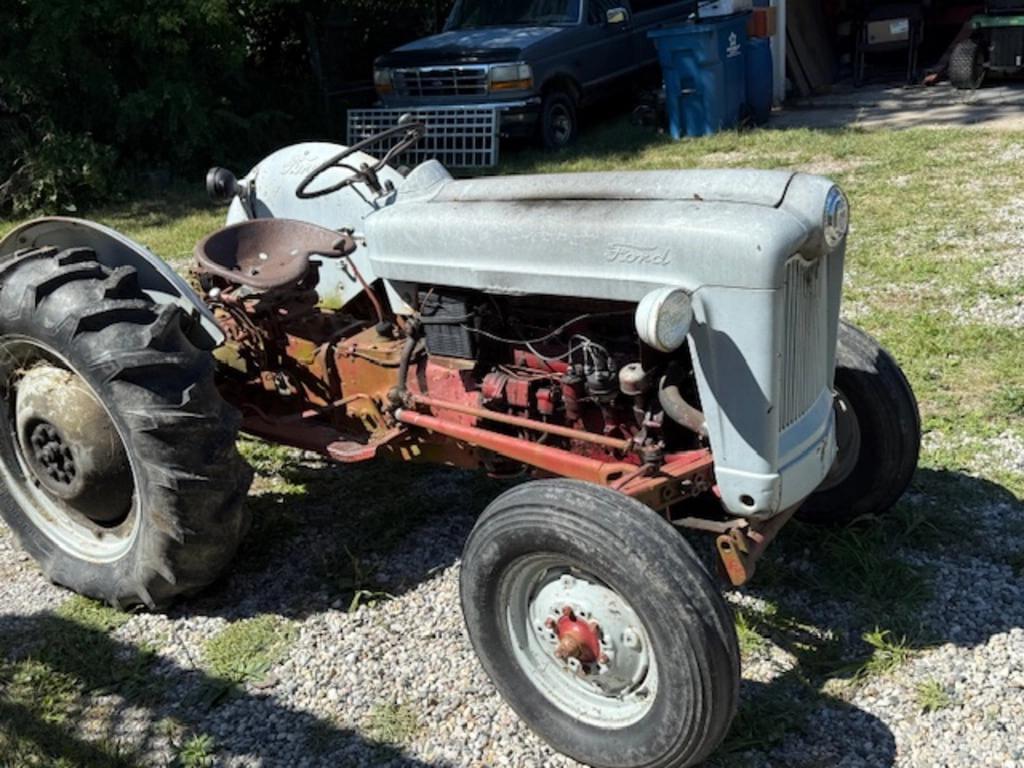 Image of Ford Jubilee Image 0