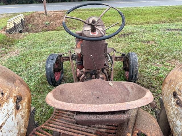 Image of Ford Jubilee equipment image 4