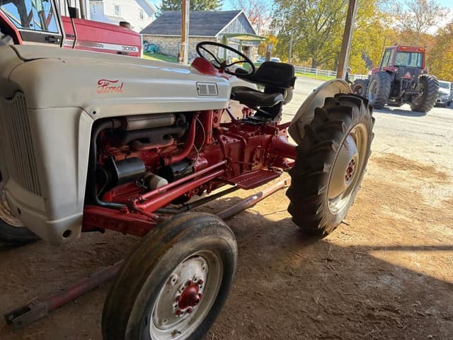 Image of Ford Jubilee equipment image 4