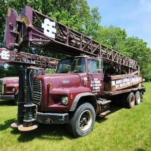 1990 Ford L8000 Image