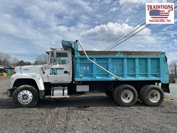 Main image Ford L9000