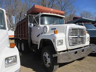 Ford L9000 Equipment Image0
