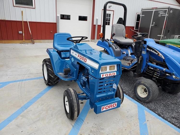 Ford lgt 145 best sale garden tractor for sale