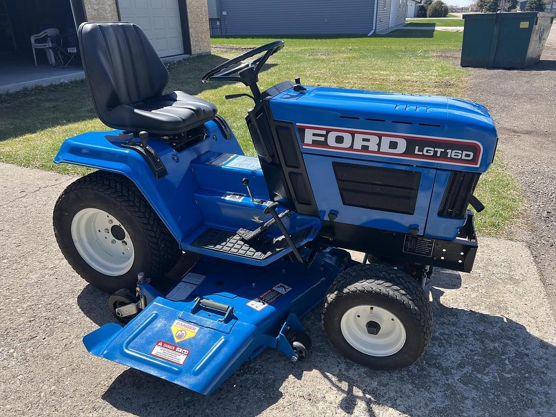 Image of Ford LGT 16D Primary image