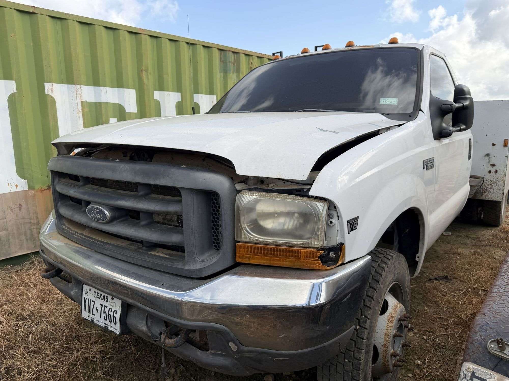 Ford F-550 Equipment Image0