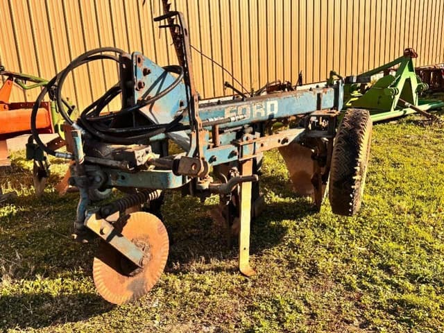 Image of Ford 150 equipment image 2