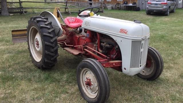 Image of Ford 8N equipment image 1