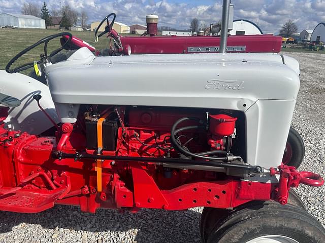 Image of Ford 960 equipment image 3