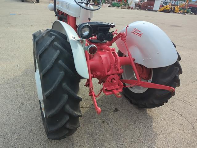Image of Ford 960 equipment image 3
