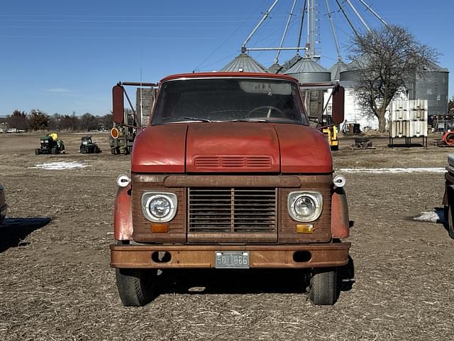 Image of Ford F-600 equipment image 2