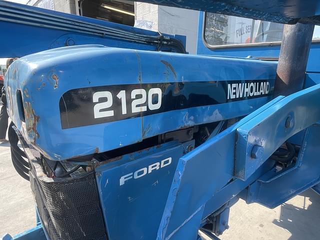 Image of New Holland 2120 equipment image 4