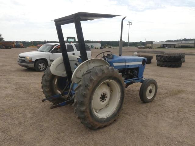 Image of Ford 3600 equipment image 2