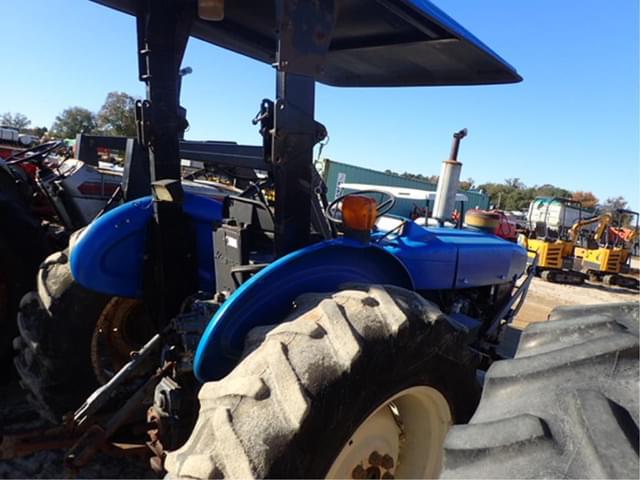 Image of Ford 3930 equipment image 2