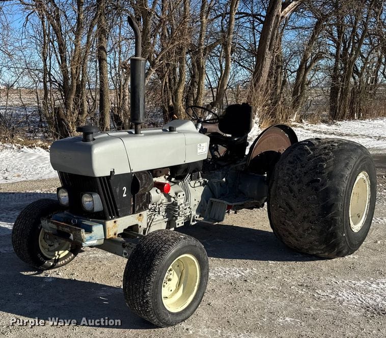 Ford 3930 Equipment Image0