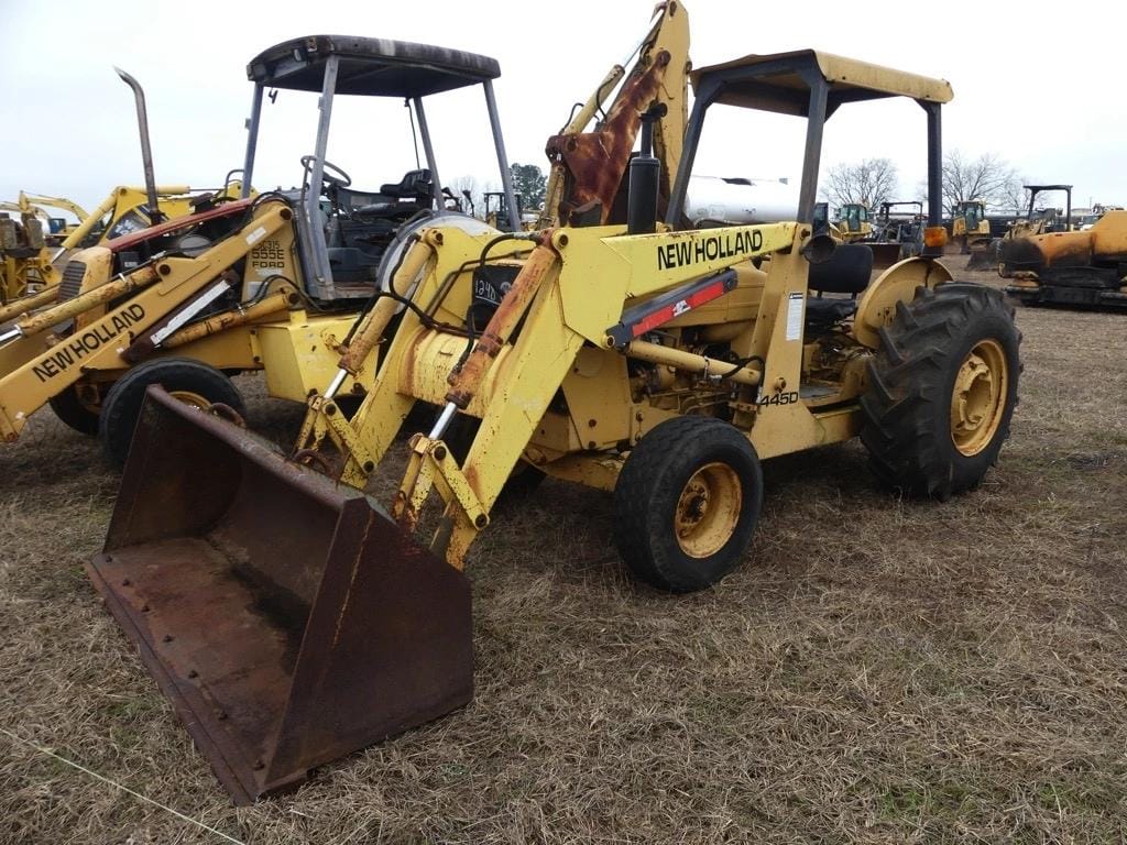 Ford 445D Equipment Image0