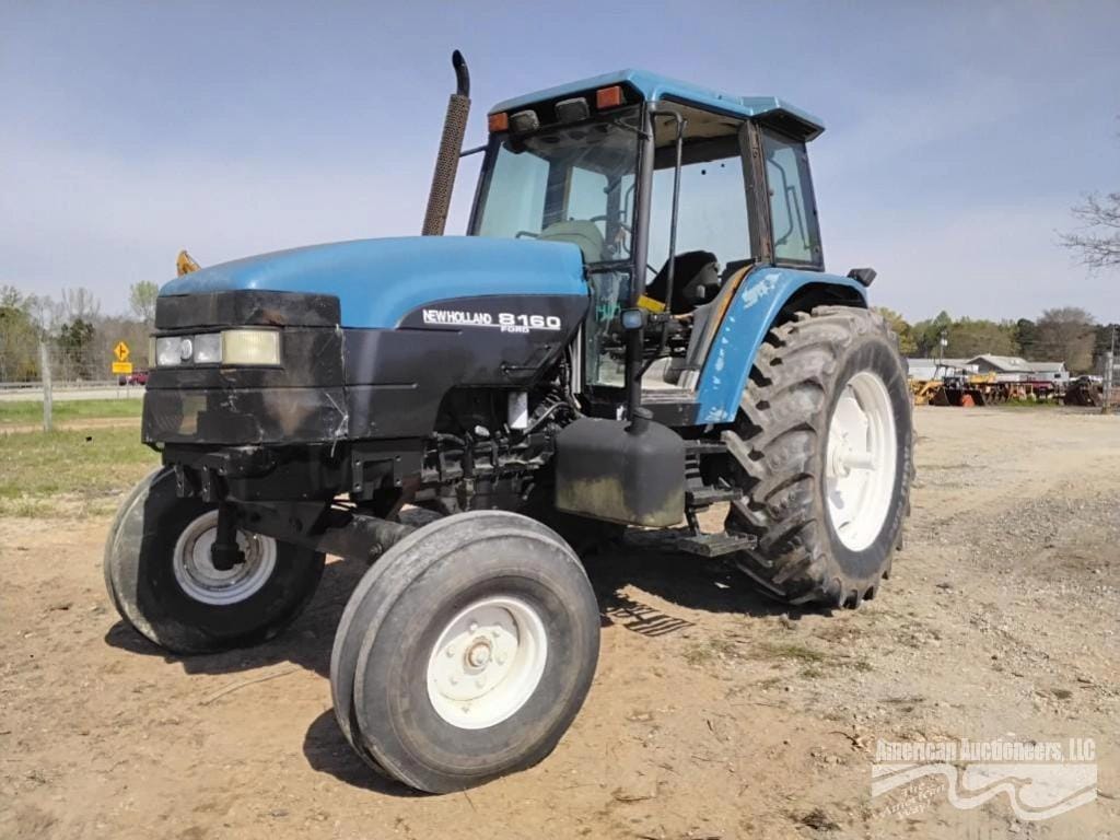 New Holland 8160 Equipment Image0