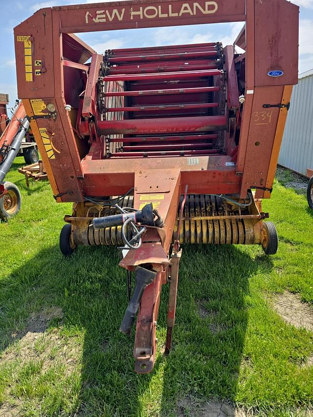 Image of New Holland 853 equipment image 1