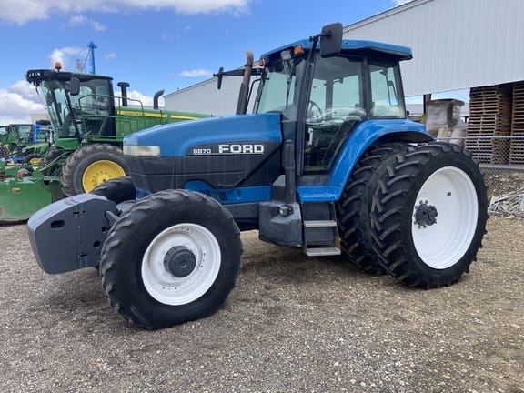 Main image New Holland 8870