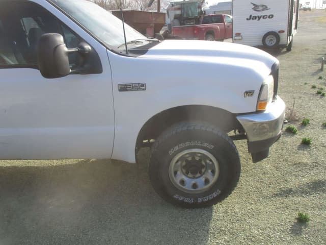 Image of Ford F-250 equipment image 2