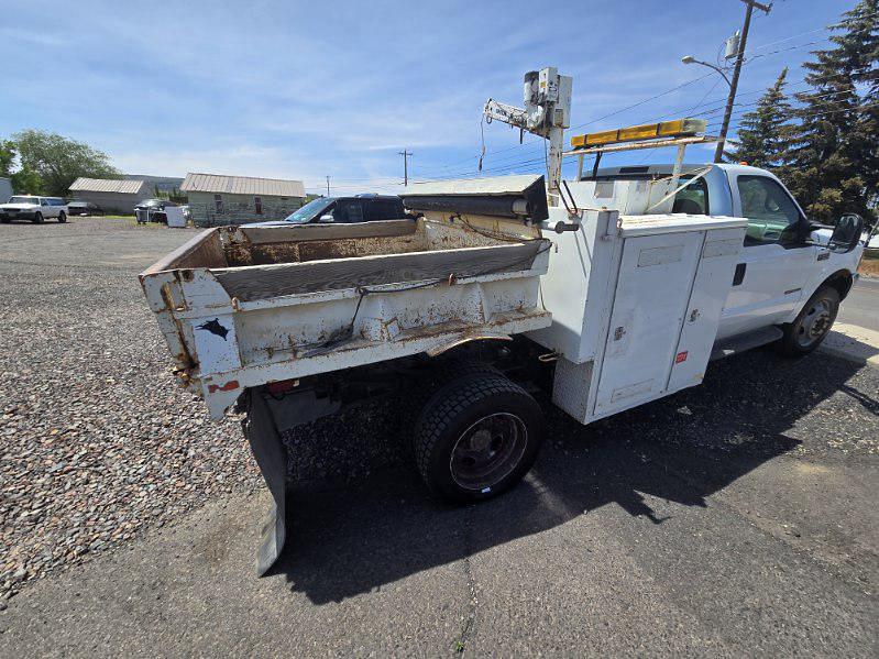 Image of Ford F-550 Primary image