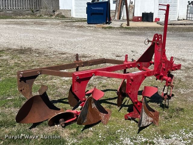 Image of Ford 101 equipment image 4