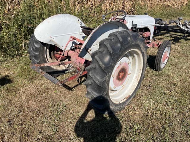 Image of Ford 9N equipment image 3