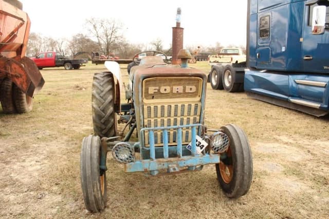Image of Ford 3000 equipment image 1
