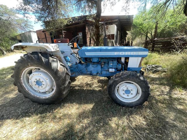 Image of Ford 2110 equipment image 3
