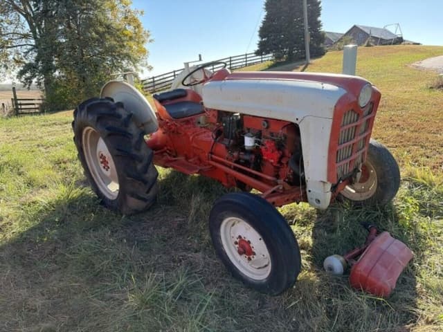Image of Ford 841 equipment image 2