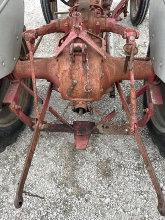 Image of Ford 9N equipment image 4