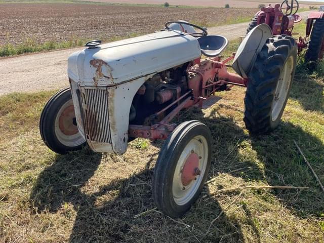 Image of Ford 9N equipment image 1