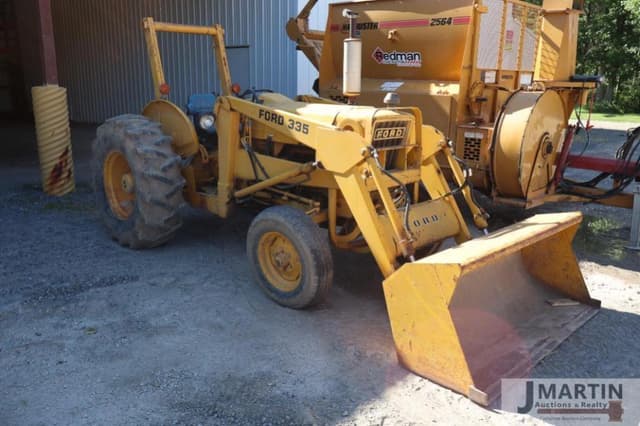 Image of Ford 335 equipment image 1