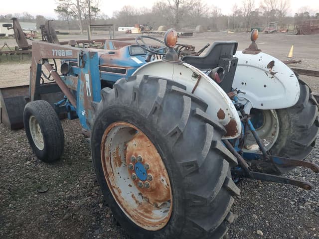 Image of Ford 3910 equipment image 1