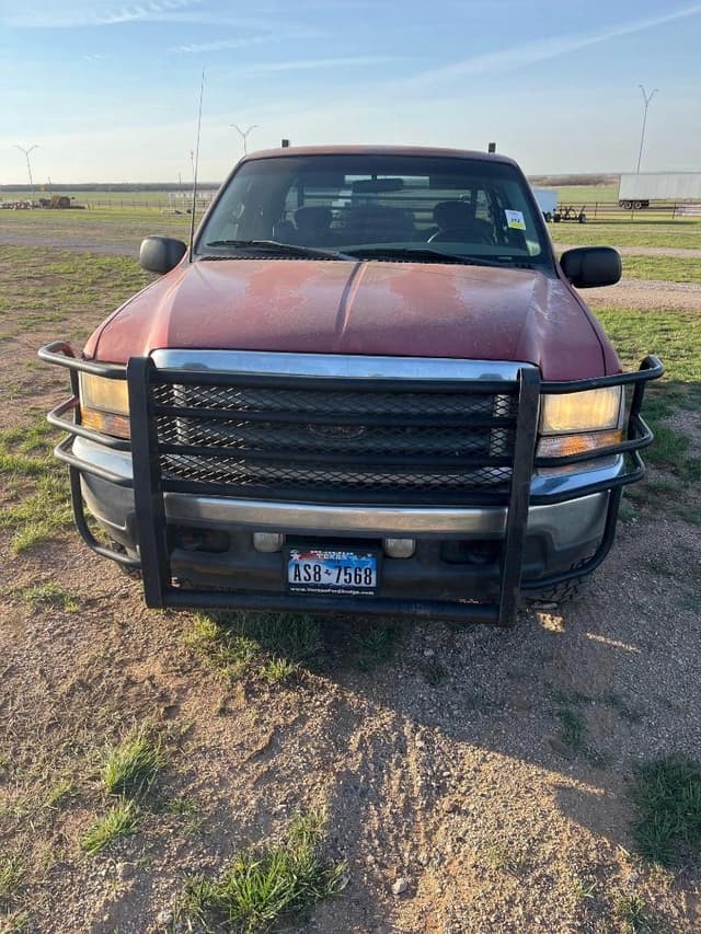 Image of Ford F-250 equipment image 1