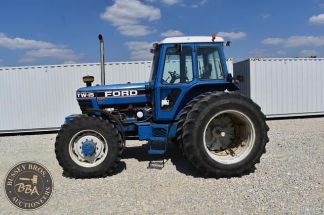 Image of Ford TW-15 equipment image 1