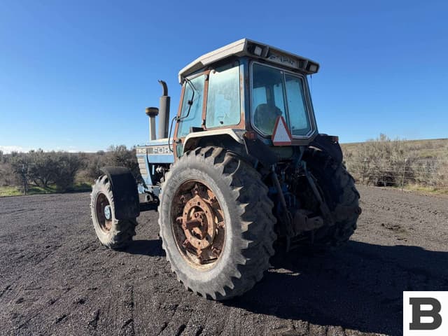 Image of Ford TW-15 equipment image 3