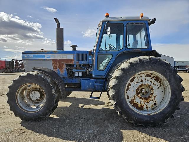 Image of Ford TW-35 equipment image 3