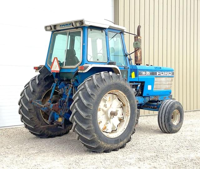 Image of Ford TW-35 equipment image 4