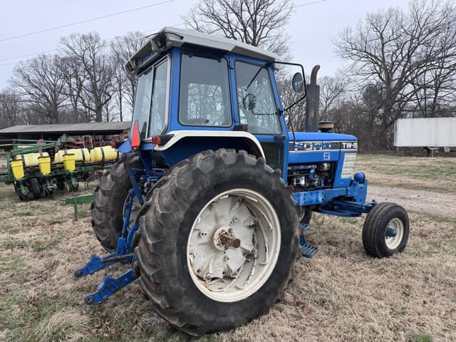 Image of Ford TW-15 equipment image 3